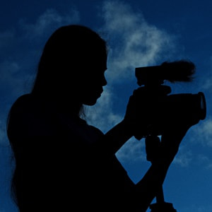 Learn free video production tips from Video Auteur! Discover the art of video creation. Craft your engaging piece.